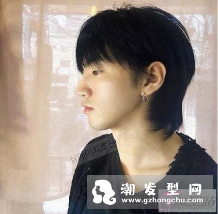 2019潮流男生发型 男生微卷短发成大热