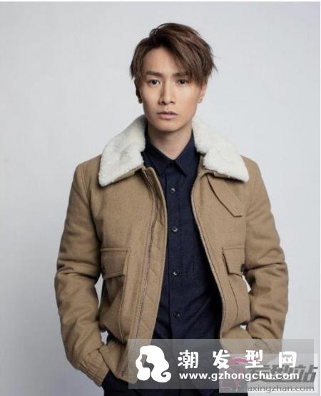 2019潮流男生发型 男生微卷短发成大热
