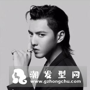 欧美男士发型两边铲大全 最酷的两边铲掉的中间留长发型