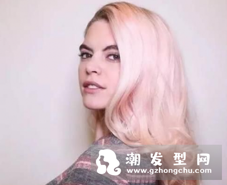 粉红色头发掉色是什么颜色 适合什么肤色