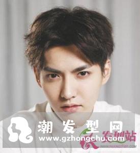 男生四六分发型烫发大全 偏分刘海最帅气时尚