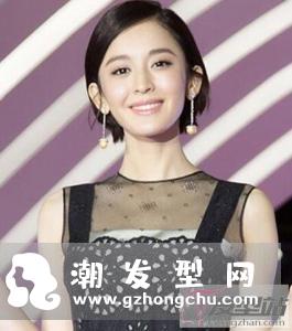 女生三七分短发 洋气瘦脸潮女范