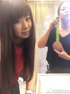 自己在家怎么剪刘海 发型师教你避免踩中修剪刘海地雷！