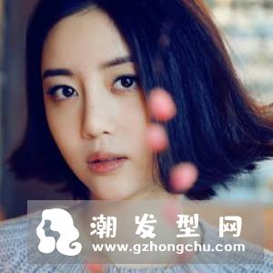 谈判官杨幂卷发发型怎么弄 童薇头发是什么颜色