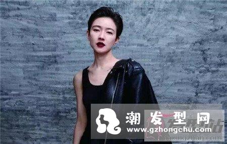 女生今年必火的短发款式 女星们都剪了你还在犹豫？