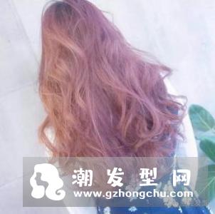 黑茶色掉色是什么颜色 阳光下黑茶色头发图片