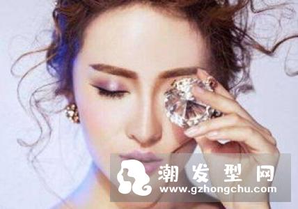 油性发质适合什么洗发产品 这些强烈推荐！