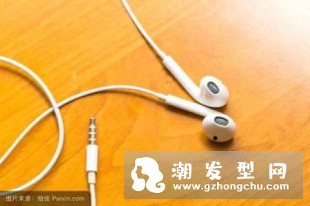 吹风机进水了还能用吗 如何处理