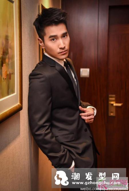 男发型两边剃短就变帅 小鲜肉大叔都能轻松驾驭