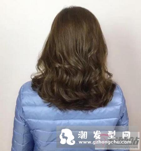 想换造型,但又不知道自己适不适合,该不该跟发型师聊天?