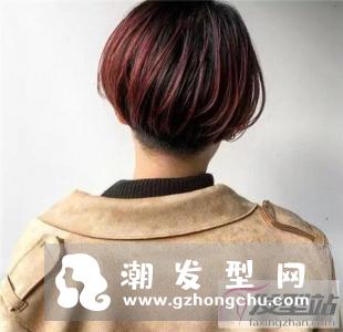 湿发纹理卷短发 半干发打造时尚风