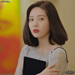 中短发做什么发型好看 朴秀荣中短发清新中不失女人味
