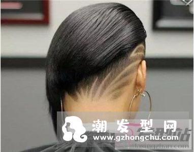 两边鬓角剃掉的女生发型 让你比男生还酷炫帅气