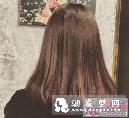 头发干枯毛躁用什么洗发水　怎么让头发变得柔顺