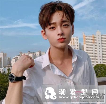 新款韩版男生发型 让你帅气时尚一整年