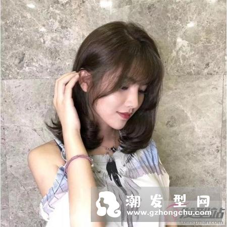 锁骨发怎么烫好看 锁骨卷发型不挑人还超耐看