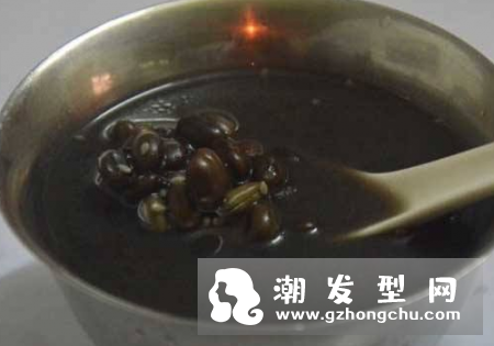 生发黑豆汤适合哪种脱发 一天喝几次