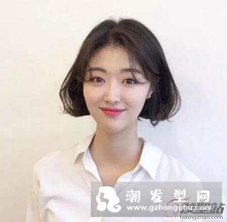 恰到好处的韩式微卷发 头发一卷立马变女神