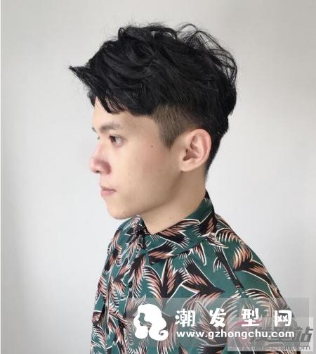 男生中分发型韩版烫 帅气欧爸渐层卷正式解锁