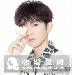 男生锡纸烫短发发型 时髦帅气想烫发就选这款