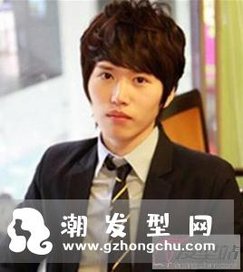 男生短发怎么烫好看 韩式纹理烫短发蓬松瘦脸