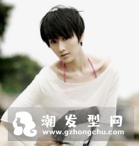 女生剪什么短发帅气 炫酷超短发特别吸睛
