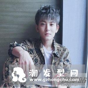 男生烫什么发型好看 纹理烫让你轻松做潮男