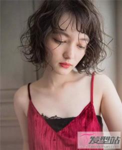 日系空气烫短发 空气感不服帖更气质