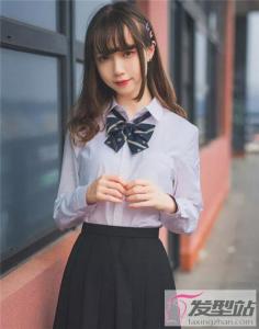 头发干枯发质差　怎么护理头发好