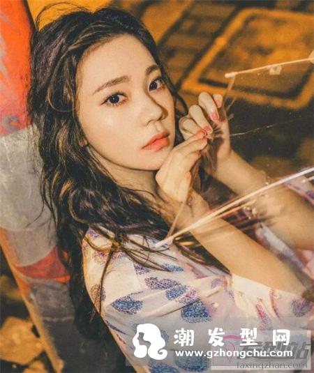 最撩人的仙女卷发型 公主大波浪vs羊羔卷嬉皮卷