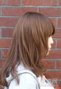 长脸女生适合的卷发 温柔修颜塑造完美脸型