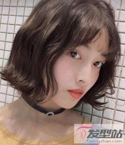 蛋卷头短发怎么烫 这样烫灵动瘦脸显气质