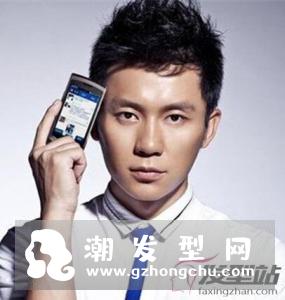 男生烫什么发型好看 定位烫蓬松有型显男人味
