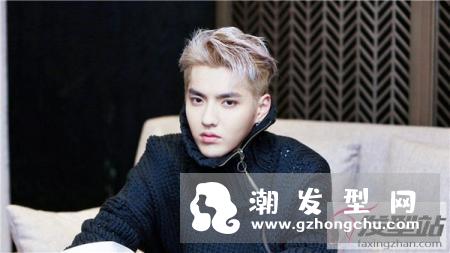 今年流行什么男生发型 这些发型可帅可酷轻松百变