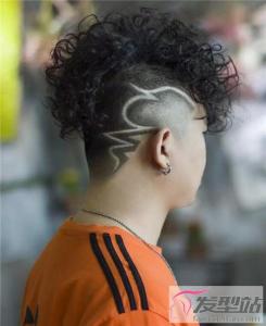男生经典烫染发型 侧削all back朋克