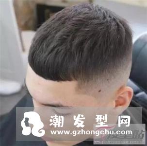 两边铲平男生发型 2020男生新发型指南