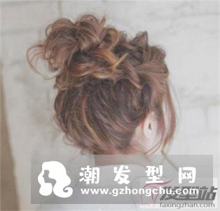 日系蓬松感盘发 减龄显少女萝莉