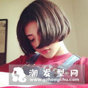 两边铲短中间留长发型 简约大方商务型男标配