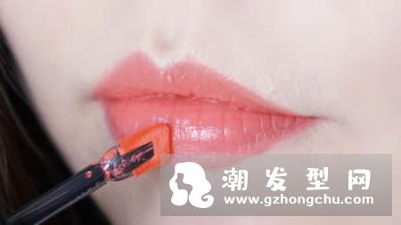 黑茶色适合黄皮肤吗 和巧克力色的区别