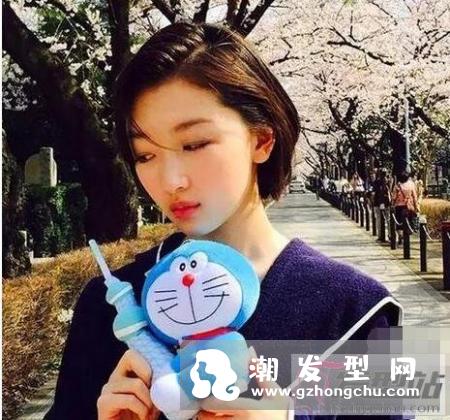 周冬雨短发发型 名副其实的短发女王