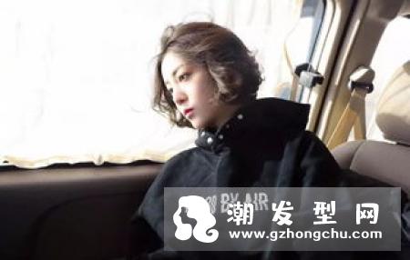 小波浪卷短发怎么卷 试试这样弄超修颜好看
