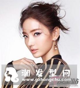 发量少如何盘发 慵懒随性盘法告别服帖
