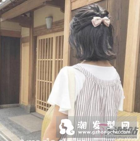 短发尴尬期发尾怎么弄好看 发尾外翻的Omega（Ω）头不二之选