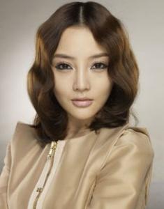 小清新女生短烫发 魅力齐肩烫颜值爆表