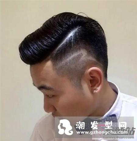 经典男生短发铲两边 三七分背头“切一道”更酷