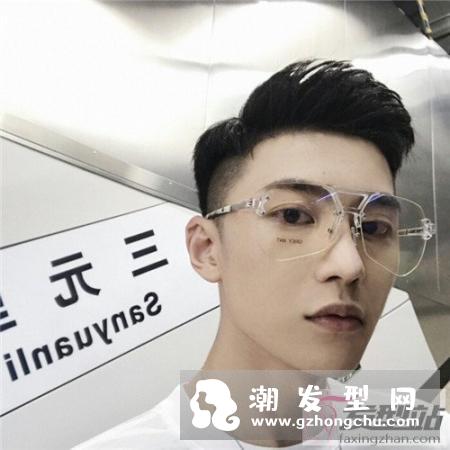 最流行的男生帅气发型 时尚男神发型首选