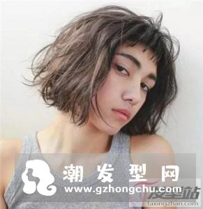 如何度过短发尴尬期 半长不短发型也能时髦