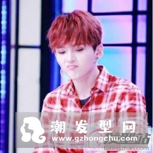 头发少的男生适合的烫发 帅气烫发发型提升时尚感