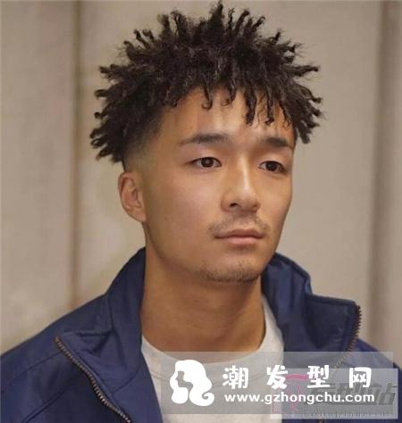 锡纸烫爆炸头发型 朋克照样帅翻天