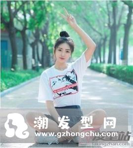 中分发型女盘发 蓬松感盘发尽显优雅大方范